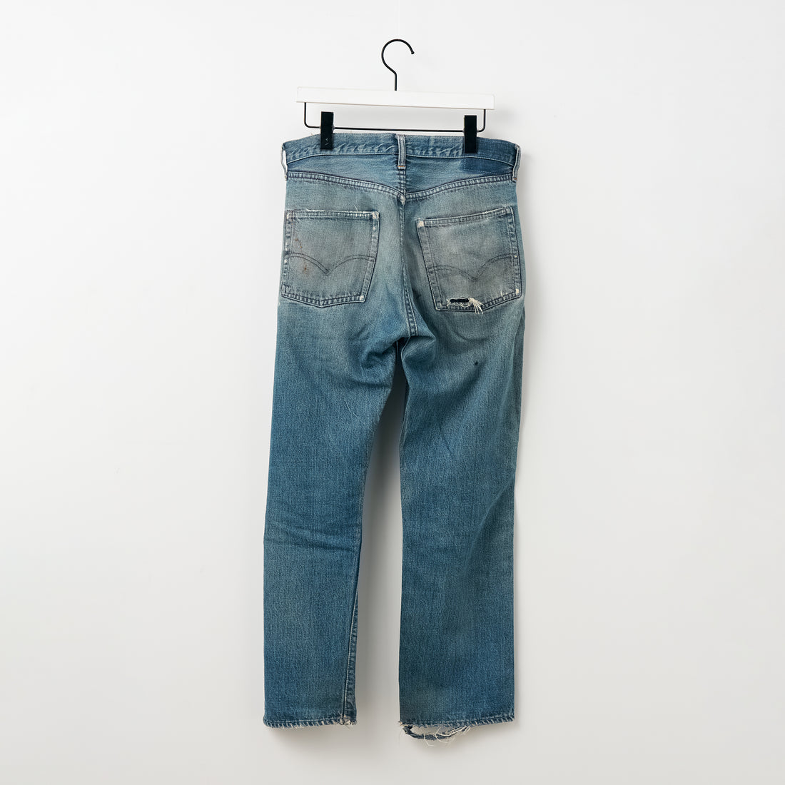 Levi'sリーバイス 501 66 赤耳 ジーンズ – vintage sharing